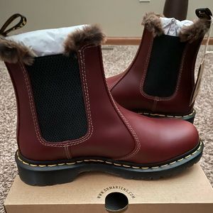 Dr. Martens Women's 2976 Leonore Farrier Leather Chelsea Boots Size 8